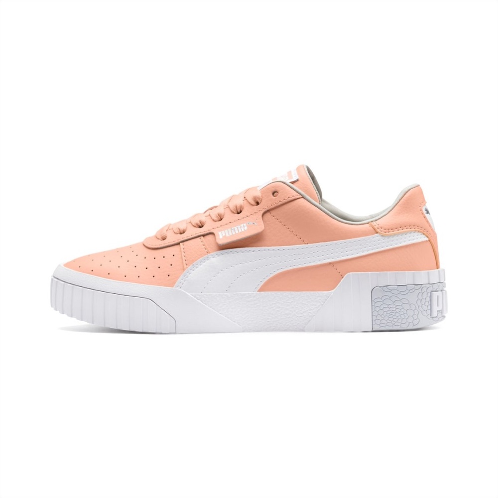 Puma Cali Jr. Platform Sneaker size 5.5C fits size 7 women